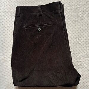 Roundtree & Yorke Dark Corduroy Pants